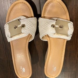 Dr. Scholl’s Wedge 9.5 White/Tan